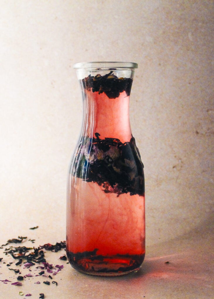 Botanical Cold Brew Oolong with Hibiscus and Rose.