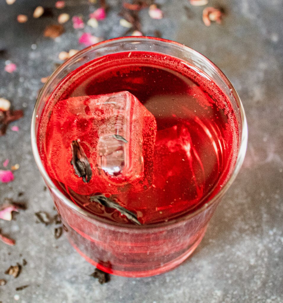 Botanical Cold Brew Oolong with Hibiscus and Rose.