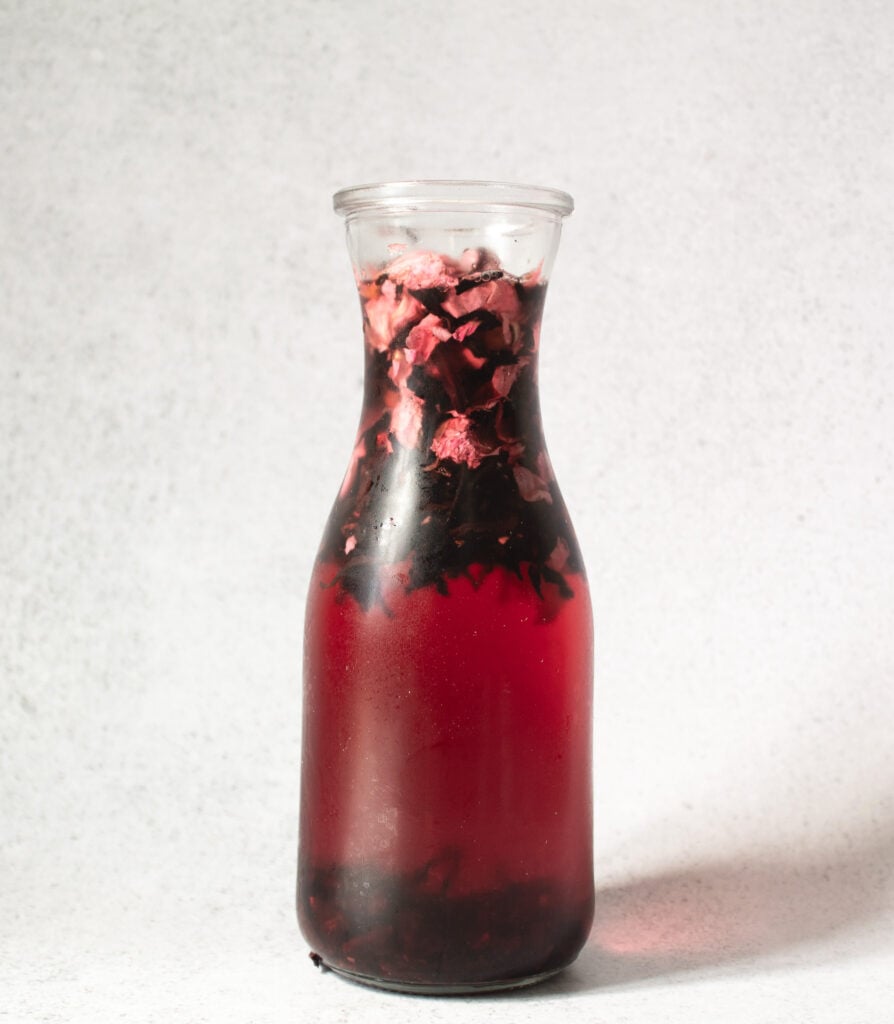 Botanical Cold Brew Oolong with Hibiscus and Rose