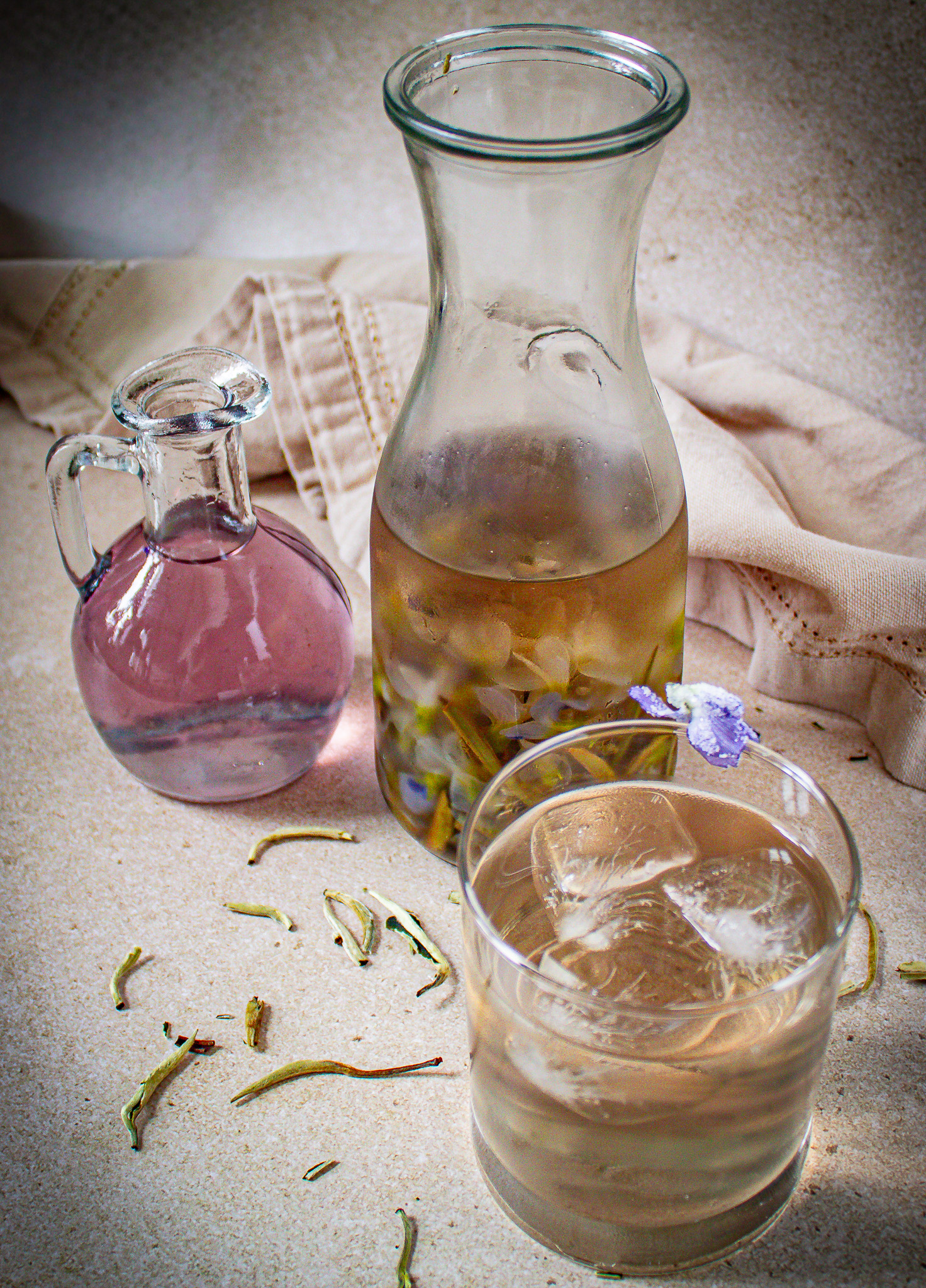 Floral Cold Brew White Tea with Fresh Violets.